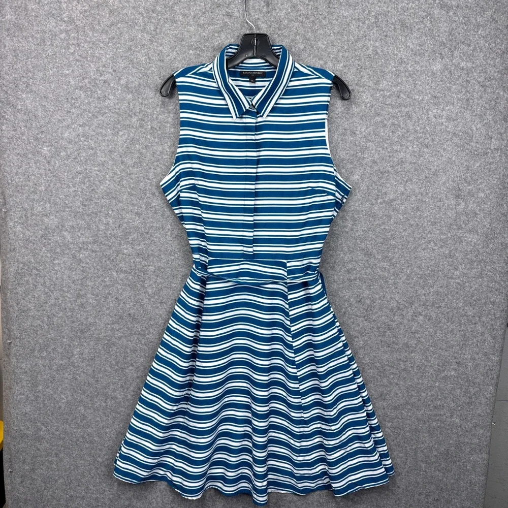 Banana Republic sleeveless shirt
